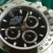 Hands-On Review: Rolex Cosmograph Daytona Stainless Steel ref. 116520 (Black) - Rolex Daytona sitting on its supplied box