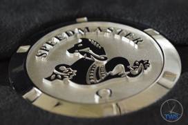 The Speedmaster Moon watch paper weight, with the seahorse emblem and case opening indentations Omega Speedmaster Professional Moonwatch 42mm: Unboxing-Review [311.33.42.30.01.001] © 2016 blog.thewatchsource.co.uk All Rights Reserved