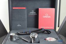 Omega box opened up with supplied content Omega Speedmaster Professional Moonwatch 42mm: Unboxing-Review [311.33.42.30.01.001] © 2016 blog.thewatchsource.co.uk All Rights Reserved