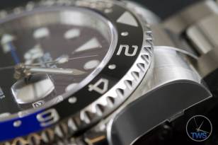 Review of the Rolex GMT Master II [116710BLNR] aka ‘The Batman’ Corner of the GMT's casing where the lugs connect to the bracelet