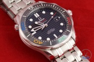 Omega Rio 2016 Olympic Limited Edition Seamaster Diver 300m: Hands On Review [522.30.41.20.01.001] - Laying flat on its back